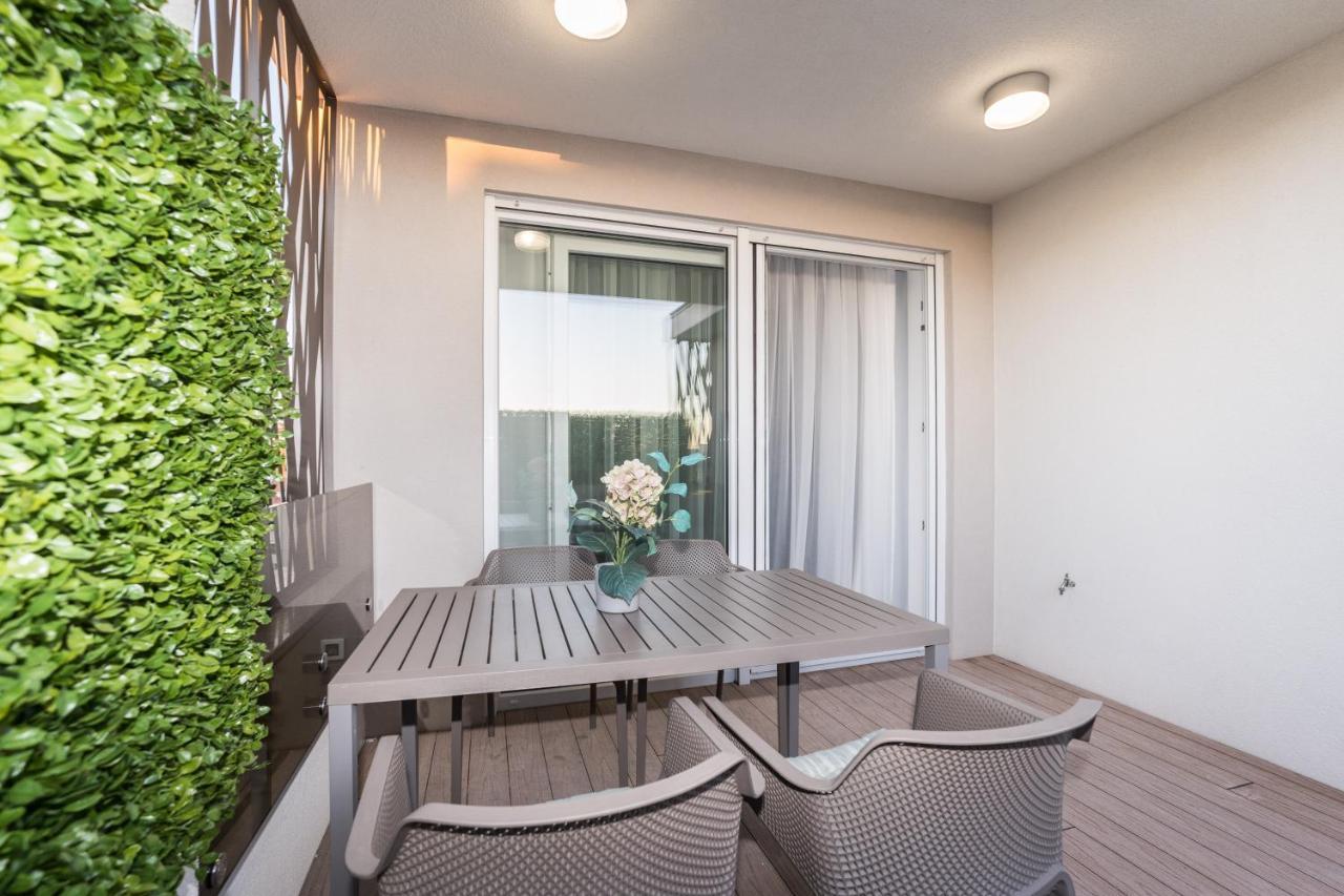 Green Sky Luxury Penthouse Apartment ซาดาร์ ภายนอก รูปภาพ